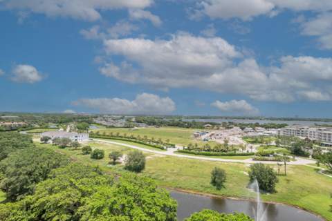2450 Presidential Way #1405, West Palm Beach FL - photo 9 of 43