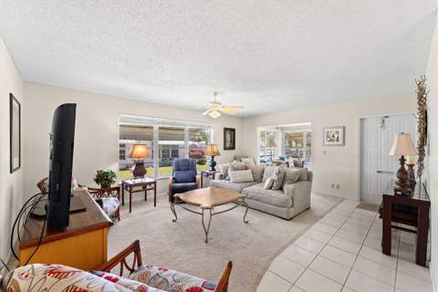 1210 S Drive Circle #D, Delray Beach FL - photo 6 of 41