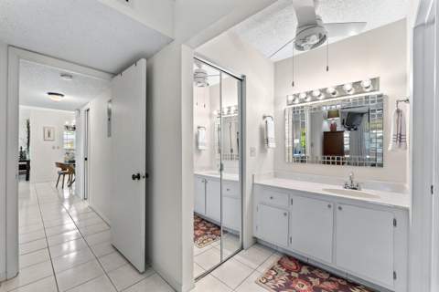 1210 S Drive Circle #D, Delray Beach FL - photo 15 of 41