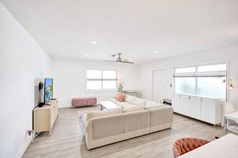 2050 NE 39th Street #101, Fort Lauderdale FL - photo 10 of 35