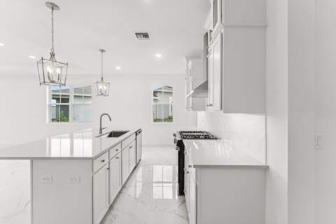 10059 NW Dreamweaver Road, Port St. Lucie FL - photo 8 of 37