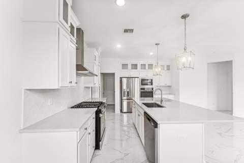 10059 NW Dreamweaver Road, Port St. Lucie FL - photo 9 of 37