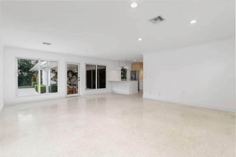 3 bedroom Single Family Residence at 246 Gray Street, Gladeport Sub Trs A And B, West Palm Beach — photo 5