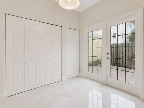 118 Seagrape Drive #105, Jupiter FL - photo 9 of 24
