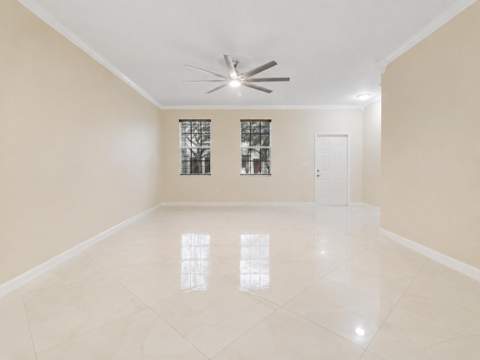 118 Seagrape Drive #105, Jupiter FL - photo 8 of 24