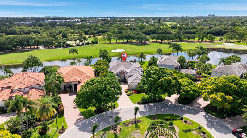 3 bedroom Single Family Residence at 173 N Village Way, Golf Village Par A, Jupiter — photo 5