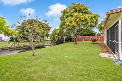 1273 Spring Circle Drive, Coral Springs FL - photo 24 of 35