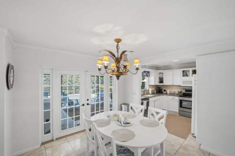 1252 SE Madison Avenue, Stuart FL - photo 17 of 49