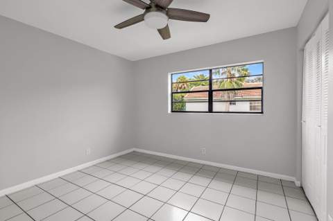 1273 Spring Circle Drive, Coral Springs FL - photo 16 of 35