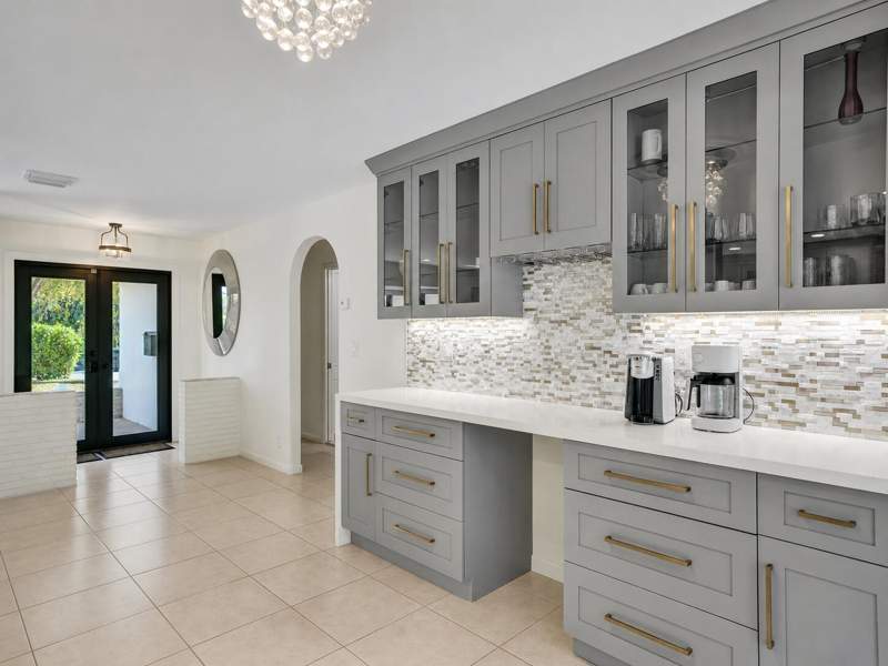 5 bedroom Single Family Residence at 5251 NE 26th Avenue, The Landings, Fort Lauderdale — photo 4