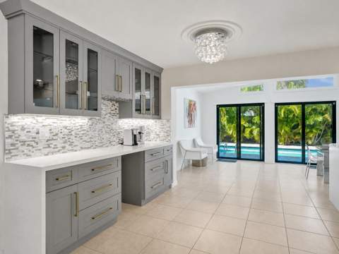 5251 NE 26th Avenue, Fort Lauderdale FL - photo 6 of 85