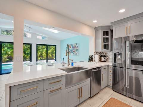 5251 NE 26th Avenue, Fort Lauderdale FL - photo 15 of 85