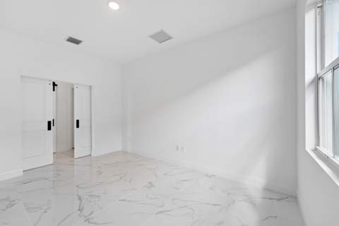 10056 NW Field Flower Trail, Port St. Lucie FL - photo 8 of 32