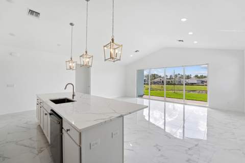 10056 NW Field Flower Trail, Port St. Lucie FL - photo 13 of 32