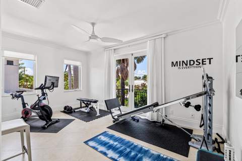 2320 NE 34th Court, Lighthouse Point FL - photo 9 of 91