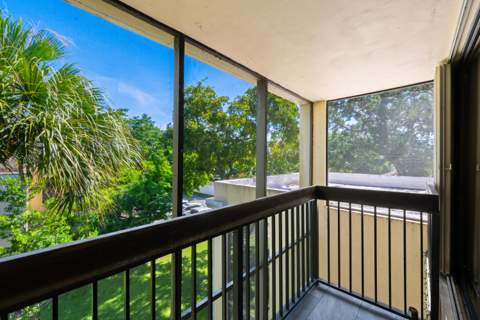 8701 SW 30th Street #211, Davie FL - photo 17 of 29