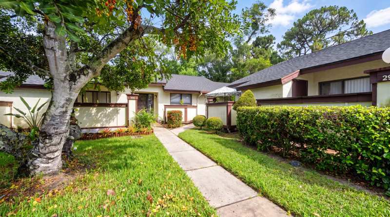 2 bedroom Villa at 291 Amber Court, Strathmore Gate West Unit 1, Royal Palm Beach — photo 1