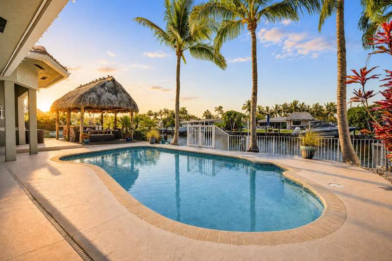 5 bedroom Single Family Residence at 240 SE 3rd Court, Garden Isles Sec 3, Pompano Beach — photo 5