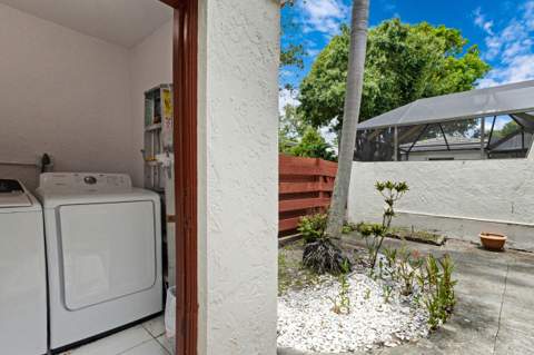 3015 Oaktree Lane #Unit 277, Hollywood FL - photo 22 of 69