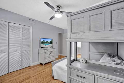 4200 Oaks Terrace #203, Pompano Beach FL - photo 20 of 43