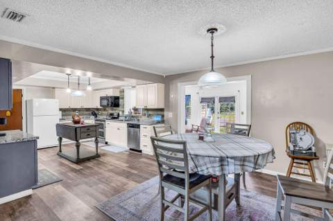 9302 Orange Avenue, Fort Pierce FL - photo 13 of 51