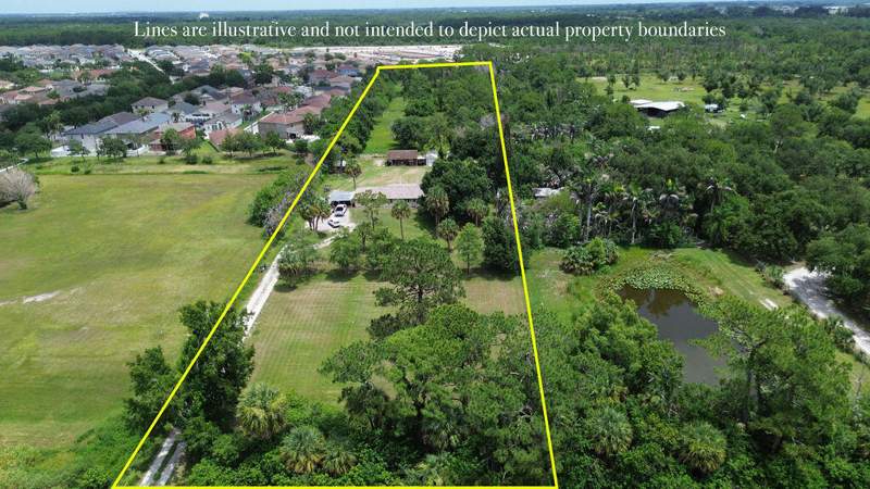 3 bedroom Single Family Residence at 9302 Orange Avenue, Metes And Bounds, Fort Pierce — photo 3