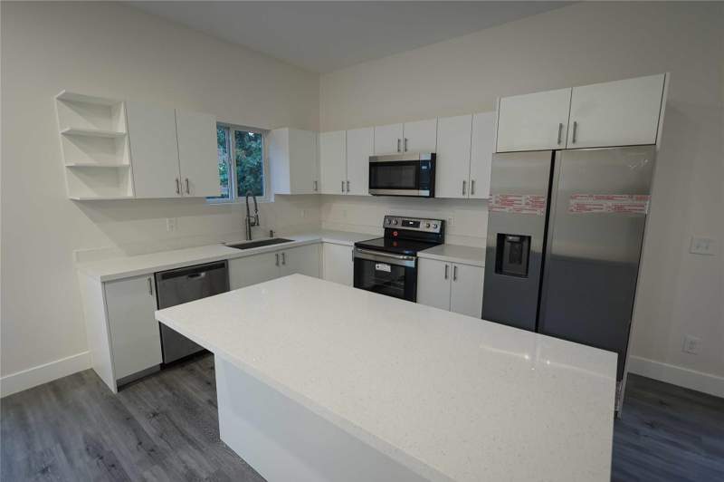 4 bedroom Single Family Residence at 732 19th Street, Washington Heights, West Palm Beach — photo 5