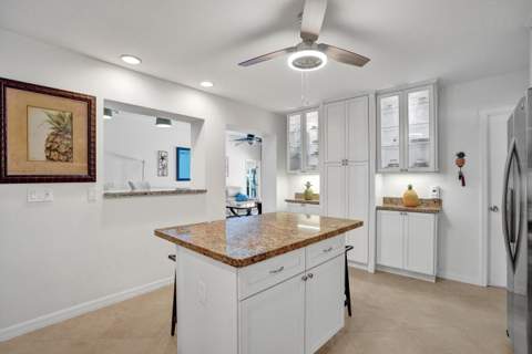 240 SE 3rd Court, Pompano Beach FL - photo 10 of 34