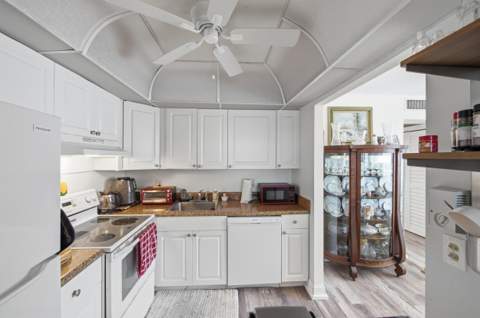 30 Waterford B, Delray Beach FL - photo 13 of 29