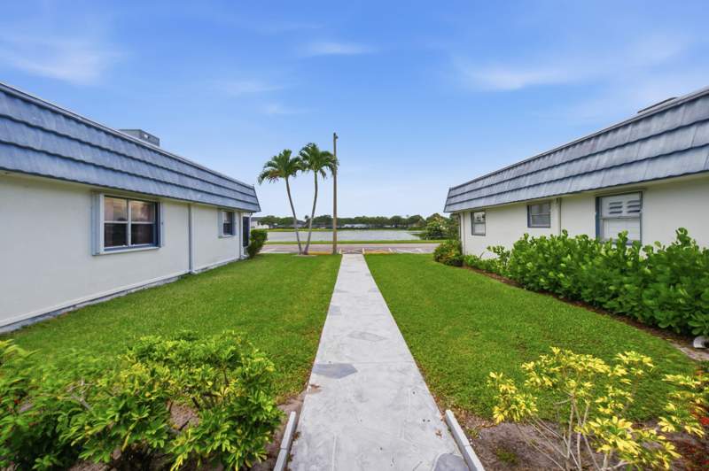 1 bedroom Villa at 30 Waterford B, KINGS POINT WATERFORD CONDOS, Delray Beach — photo 1