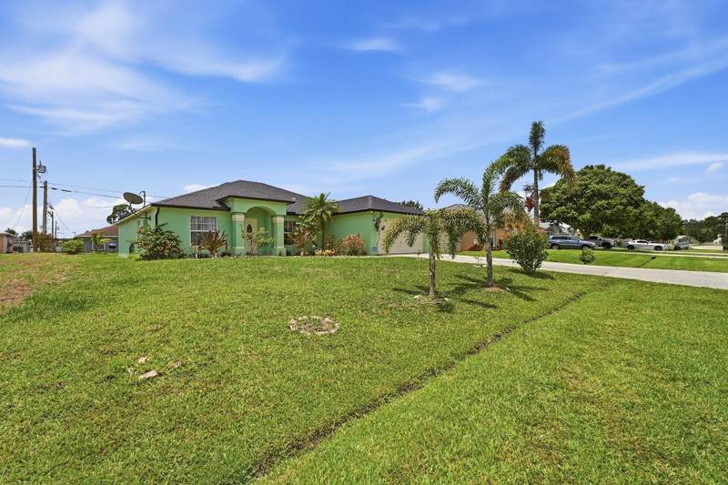 4 bedroom Single Family Residence at 1842 SW Penrose Avenue, Port St Lucie Section 19, Port St. Lucie — photo 3