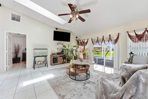 1842 SW Penrose Avenue, Port St. Lucie FL - photo 8 of 31
