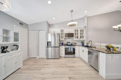 15136 W Tranquility Lake Drive, Delray Beach FL - photo 10 of 72
