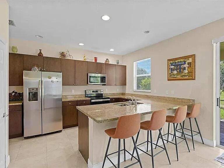 3 bedroom Single Family Residence at 1513 NW Cataluna Circle, Vizcaya Falls Plat 2, Port St. Lucie — photo 2