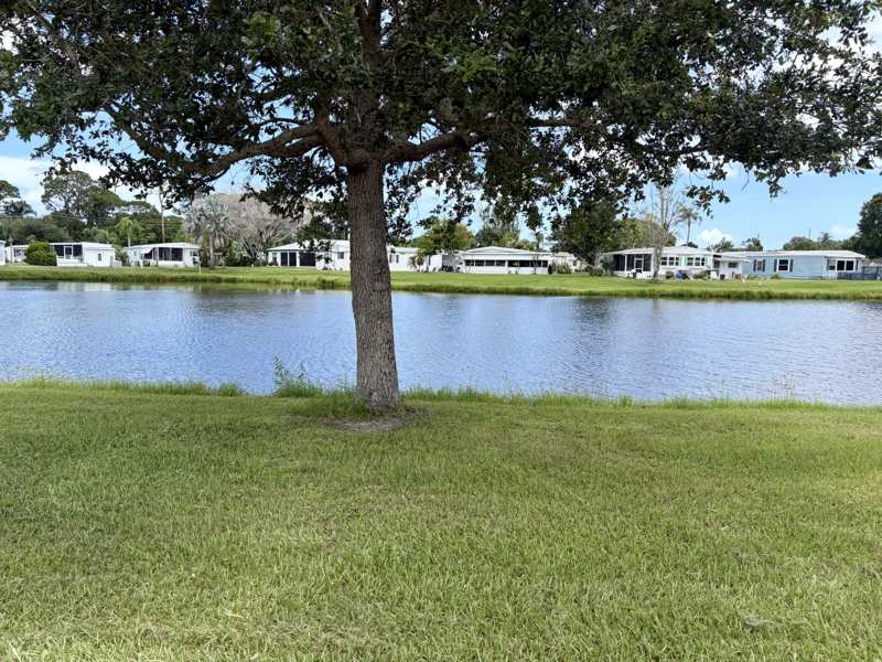 2 bedroom Manufactured Home at 91 Camino Del Rio, Riverview, Port St. Lucie — photo 1