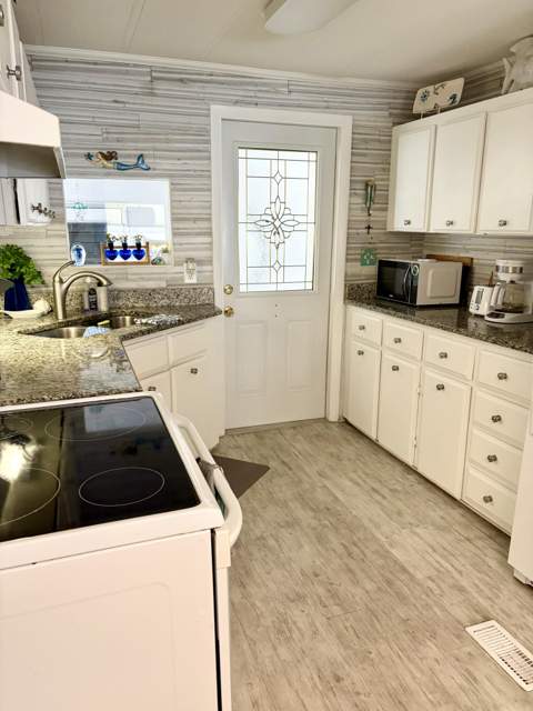 91 Camino Del Rio, Port St. Lucie FL - photo 18 of 53