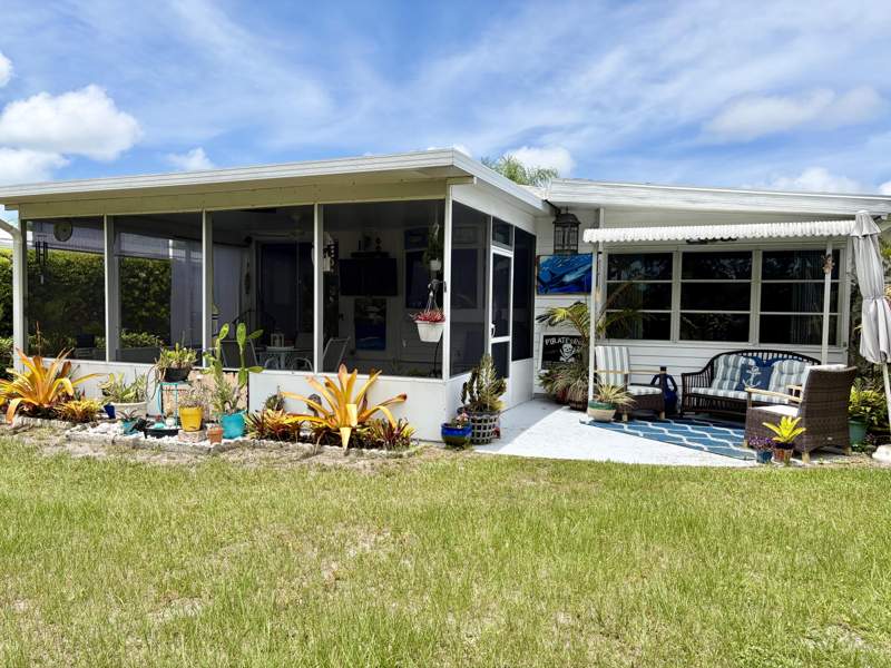 2 bedroom Manufactured Home at 91 Camino Del Rio, Riverview, Port St. Lucie — photo 3