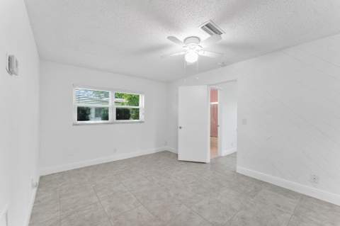 6396 Whispering Wind Way, Delray Beach FL - photo 18 of 33