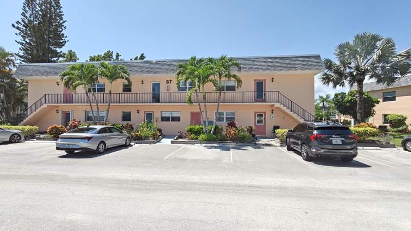 2 bedroom Condominium at 2950 SE Ocean Boulevard #37-6, Kingswood Condo, Stuart — photo 2