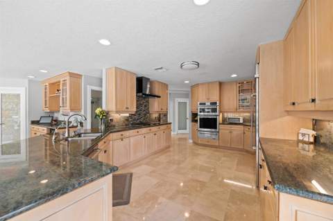 2600 NE 33rd Street, Lighthouse Point FL - photo 12 of 56