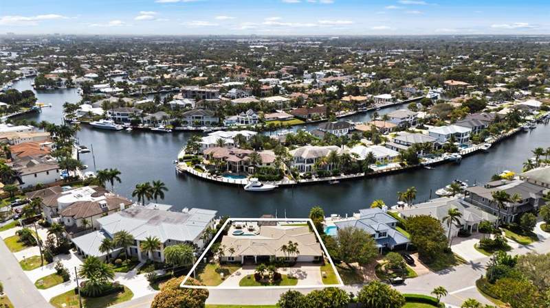 4 bedroom Single Family Residence at 2600 NE 33rd Street, Lighthouse Point 6th Sec, Lighthouse Point — photo 4