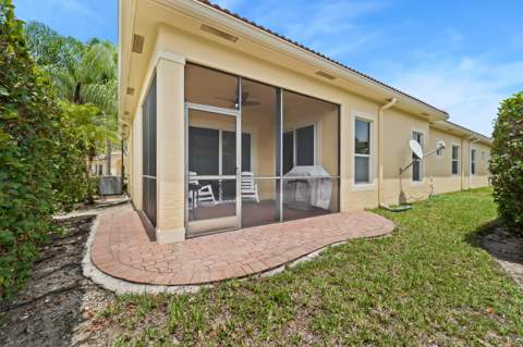 10117 SW Canossa Way, Port St. Lucie FL - photo 19 of 43