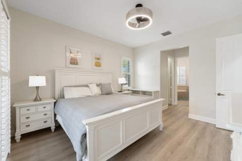 10117 SW Canossa Way, Port St. Lucie FL - photo 10 of 43