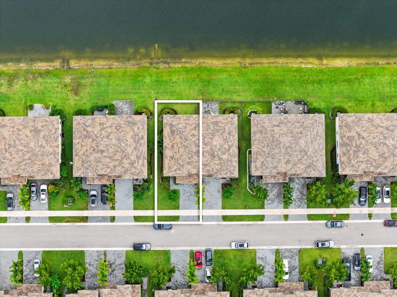 4 bedroom Townhouse at 8697 Corvus, Polo Legacy Mxpd, Lake Worth — photo 3