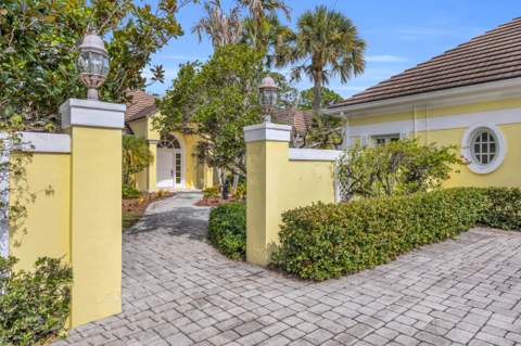 7107 SE Golfhouse Drive, Hobe Sound FL - photo 6 of 62