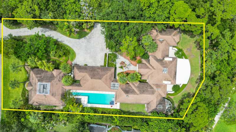 5 bedroom Single Family Residence at 7107 SE Golfhouse Drive, Loblolly Pines, Hobe Sound — photo 1