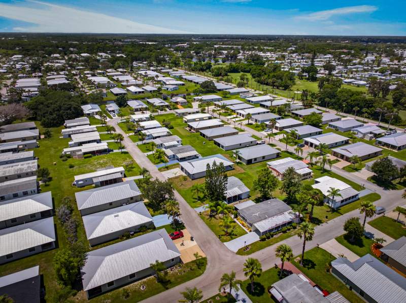 2 bedroom Mobile Home at 48 Florida Way, Spanish Lakes one, Port St. Lucie — photo 3
