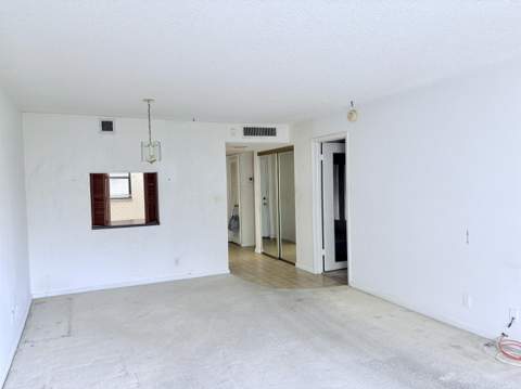 2314 S Cypress Bend Drive #Unit 614, Pompano Beach FL - photo 9 of 35