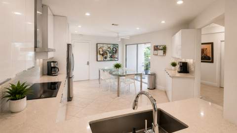 4107 Carriage Drive #K2, Pompano Beach FL - photo 7 of 32