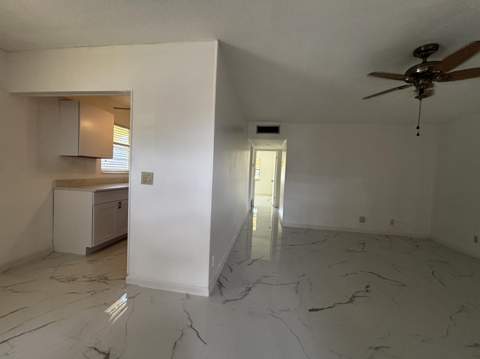 204 Salisbury I #204, West Palm Beach FL - photo 12 of 24